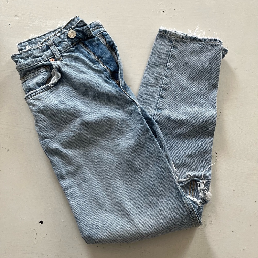 Zara light wash mom jeans
